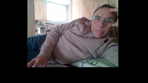 Snapshot of santiago_n chatting on July 26, 6:15 pm santiago_n online show from July 26, 6:15 pm