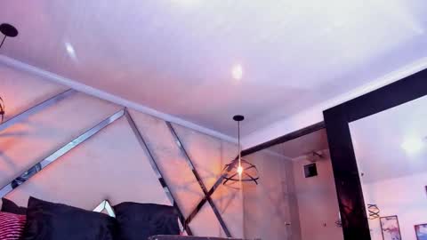 Santiago Hincapiie online show from February 22, 4:35 am