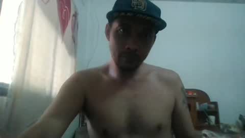 santichai561323 online show from February 7, 5:44 am