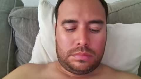 Thiago.... online show from May 16, 10:19 pm