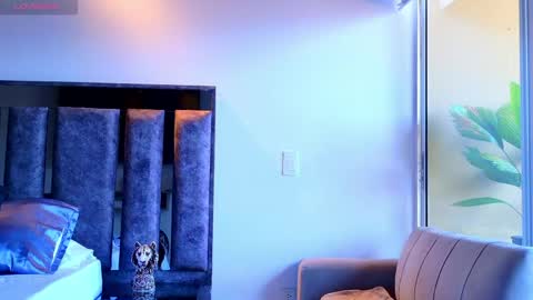 Snapshot of santin_seans chatting on May 4, 6:15 pm Santiago Seans online show from May 4, 6:15 pm