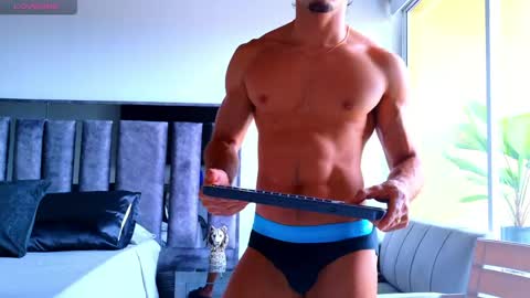 Snapshot of santin_seans chatting on May 11, 3:29 pm Santiago Seans online show from May 11, 3:29 pm