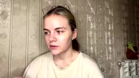 Snapshot of santinalabonne chatting on July 3, 9:59 am Rina online show from July 3, 9:59 am
