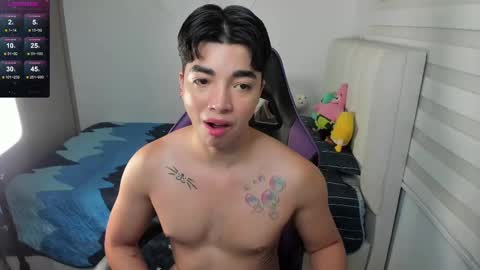 Snapshot of santy7u7 chatting on October 4, 12:14 pm Mr. Santiago online show from October 4, 12:14 pm
