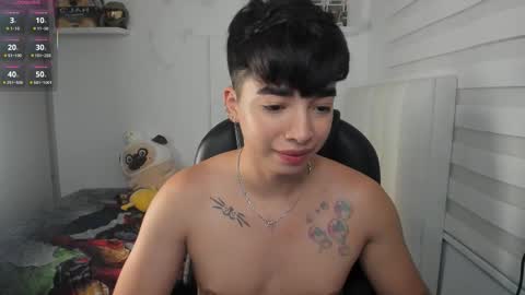 Mr. Santiago online show from February 19, 1:18 pm