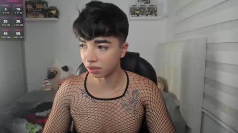 Mr. Santiago online show from March 1, 1:35 pm