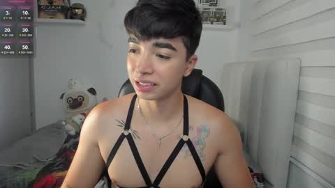 Mr. Santiago online show from April 5, 1:41 pm