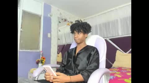 santy online show from January 7, 2:30 pm