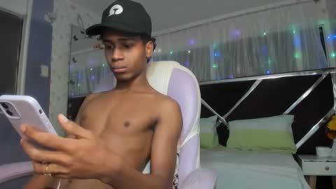 santy online show from March 26, 12:55 pm