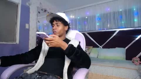 santy online show from April 13, 2:00 pm