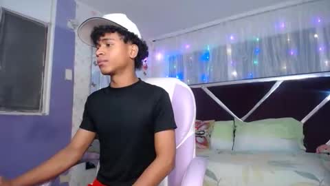 santy online show from April 15, 12:45 pm