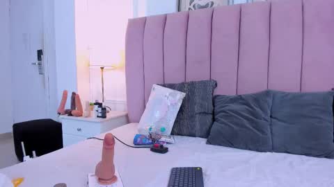 Santiago Carrington online show from March 10, 9:09 pm