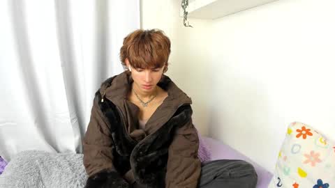 kitty online show from January 13, 5:55 am