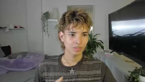 kitty online show from October 30, 1:40 am