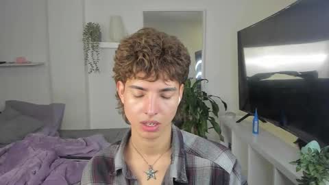 kitty online show from November 11, 4:23 am