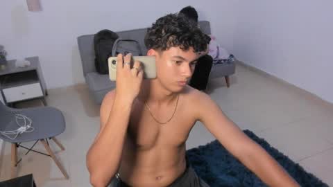 santy_stump online show from April 5, 6:16 pm