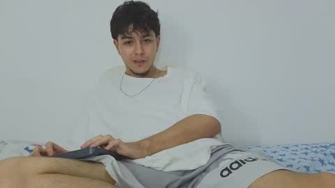 santybig18 online show from March 7, 10:13 am