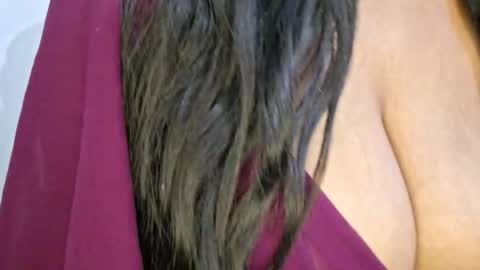 sanvi13 online show from April 9, 11:37 am