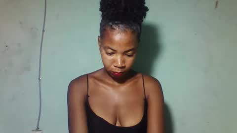 sanyah0123 online show from January 16, 2:26 am