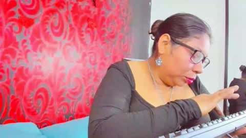 saphira muse online show from April 10, 3:12 am