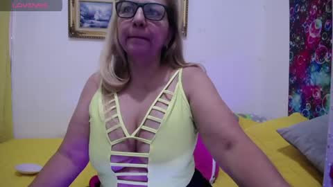 sara online show from May 24, 2:44 pm