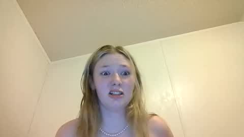 sara9920 online show from April 9, 6:52 am