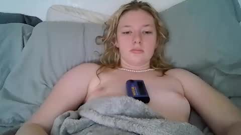 sara9920 online show from April 13, 5:07 pm