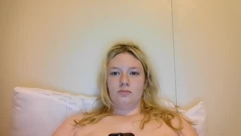 sara9920 online show from April 30, 1:12 am