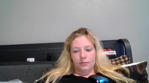 sara9920 online show from June 24, 4:33 am
