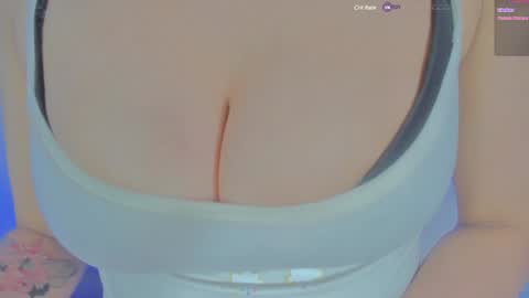 Snapshot of sara_allenx chatting on January 10, 3:06 pm sara allenx online show from January 10, 3:06 pm