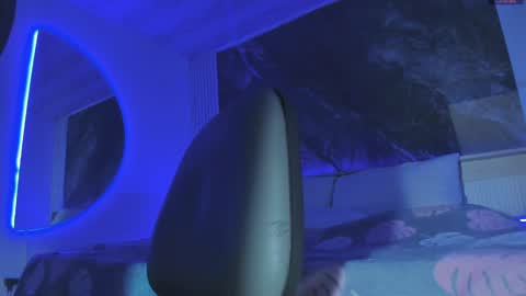 Snapshot of sara_allenx chatting on February 6, 11:32 am sara allenx online show from February 6, 11:32 am