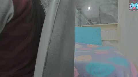Snapshot of sara_allenx chatting on February 24, 11:32 am sara allenx online show from February 24, 11:32 am