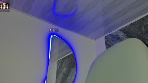 Snapshot of sara_allenx chatting on March 3, 1:31 pm sara allenx online show from March 3, 1:31 pm