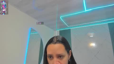 Snapshot of sara_allenx chatting on March 10, 11:42 am sara allenx online show from March 10, 11:42 am