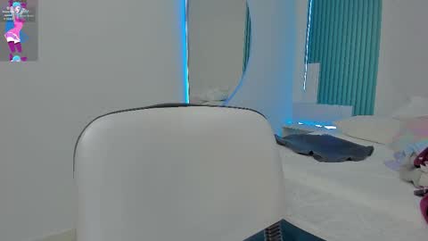 Snapshot of sara_allenx chatting on September 16, 1:45 pm sara allenx online show from September 16, 1:45 pm