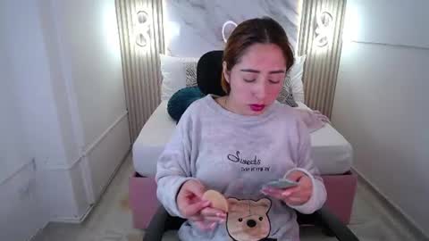 Snapshot of sara_angeelss chatting on July 24, 5:38 am Sara... online show from July 24, 5:38 am