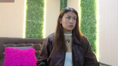 Snapshot of sara_blue13 chatting on February 28, 11:44 am Sara online show from February 28, 11:44 am