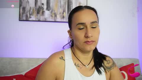   online show from November 18, 8:52 am