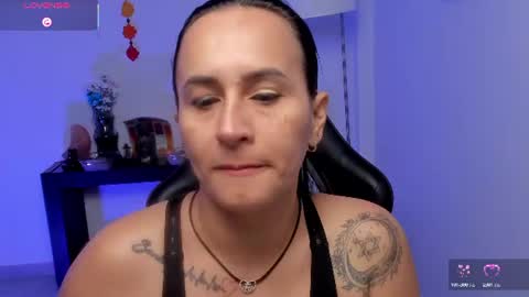 Snapshot of sara_charmy chatting on June 11, 11:08 am online show from June 11, 11:08 am