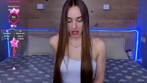 Sara online show from January 30, 6:10 pm