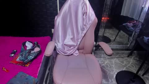 Snapshot of sara_hot_2 chatting on April 20, 12:30 pm no limits sarah online show from April 20, 12:30 pm
