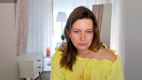 Snapshot of sara_konn0r chatting on June 23, 9:18 am Sara online show from June 23, 9:18 am