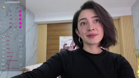 Sara  online show from April 18, 1:48 pm