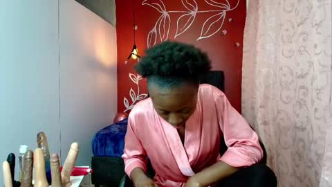 Snapshot of sara_naugty chatting on February 7, 2:04 pm S A R A online show from February 7, 2:04 pm