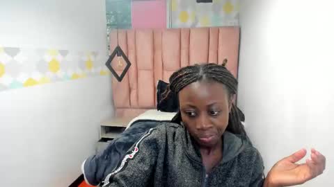 Snapshot of sara_naugty chatting on September 29, 12:32 pm S A R A online show from September 29, 12:32 pm