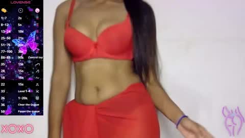 Snapshot of sara_shrma chatting on February 16, 4:53 am sara online show from February 16, 4:53 am