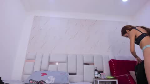 Snapshot of sara_sm1th_ chatting on May 23, 11:47 am sara_sm1th_ online show from May 23, 11:47 am