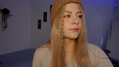 sara_sweett9 online show from March 18, 11:08 pm