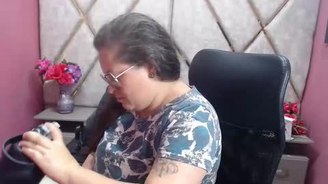 sara_thonson_ online show from March 4, 3:12 am