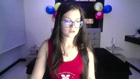 sara_valderrama_ online show from June 20, 10:51 am